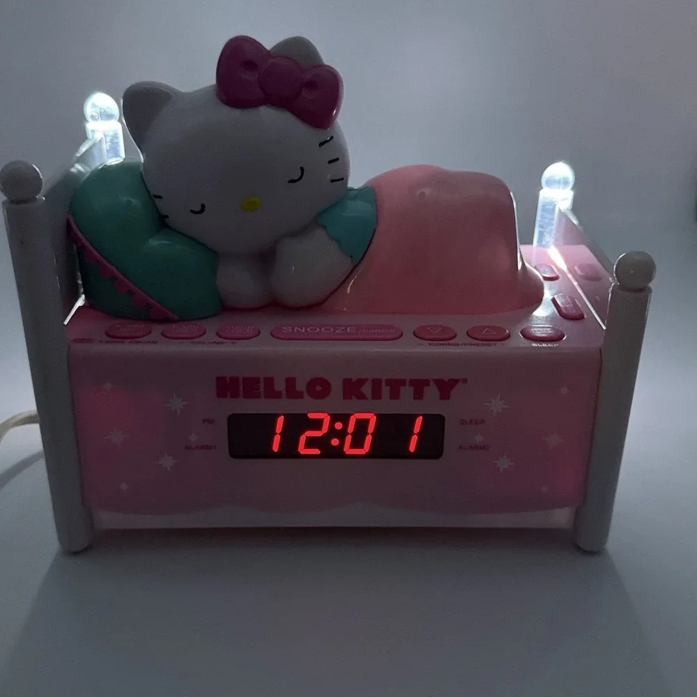 HELLO KITTY Sleeping Kitty Alarm Clock Radio Nightlight KT2052P TESTED